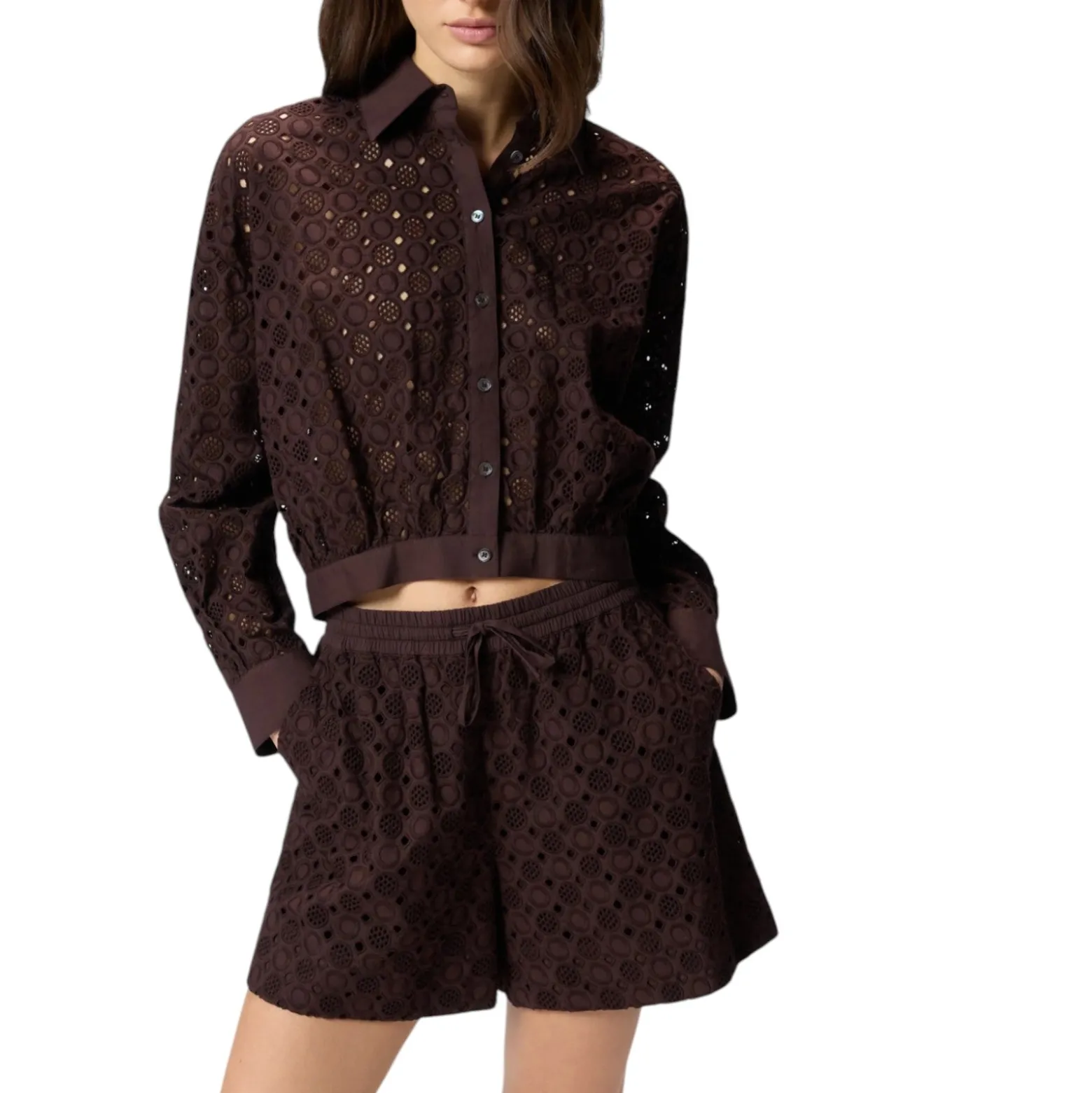 Camicia donna cropped con ricamo sangallo