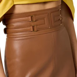 Gonna donna in pelle con logo embossed