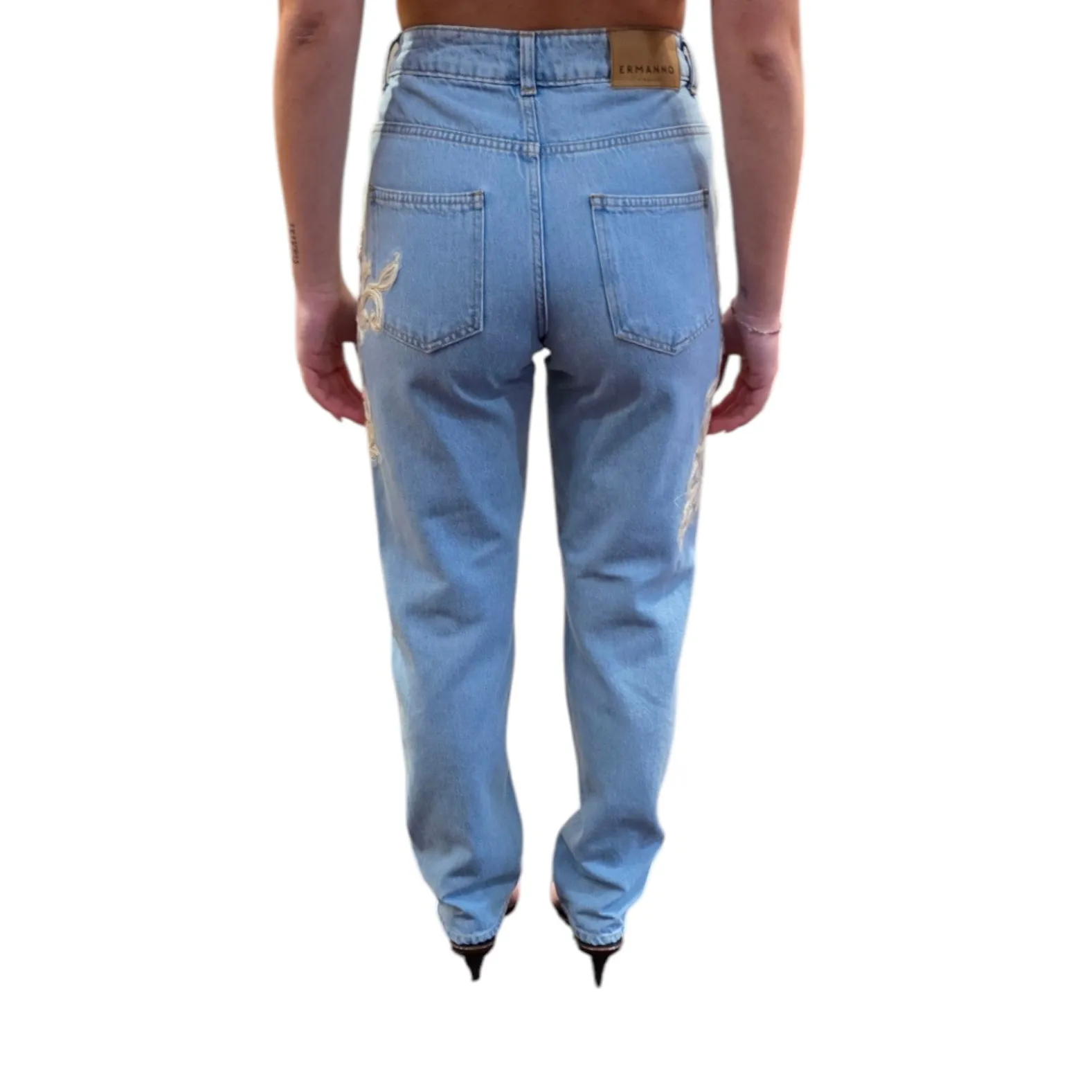 Jeans donna carrot con ricamo Cornely
