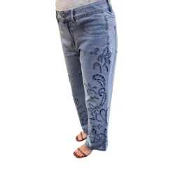 Jeans donna con ricamo sangallo
