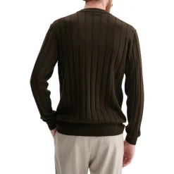 Maglia uomo mock neck con coste operate