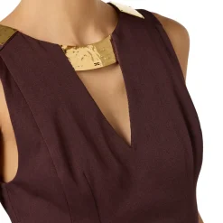 Mini donna abito in gabardina con dettaglio gioiello