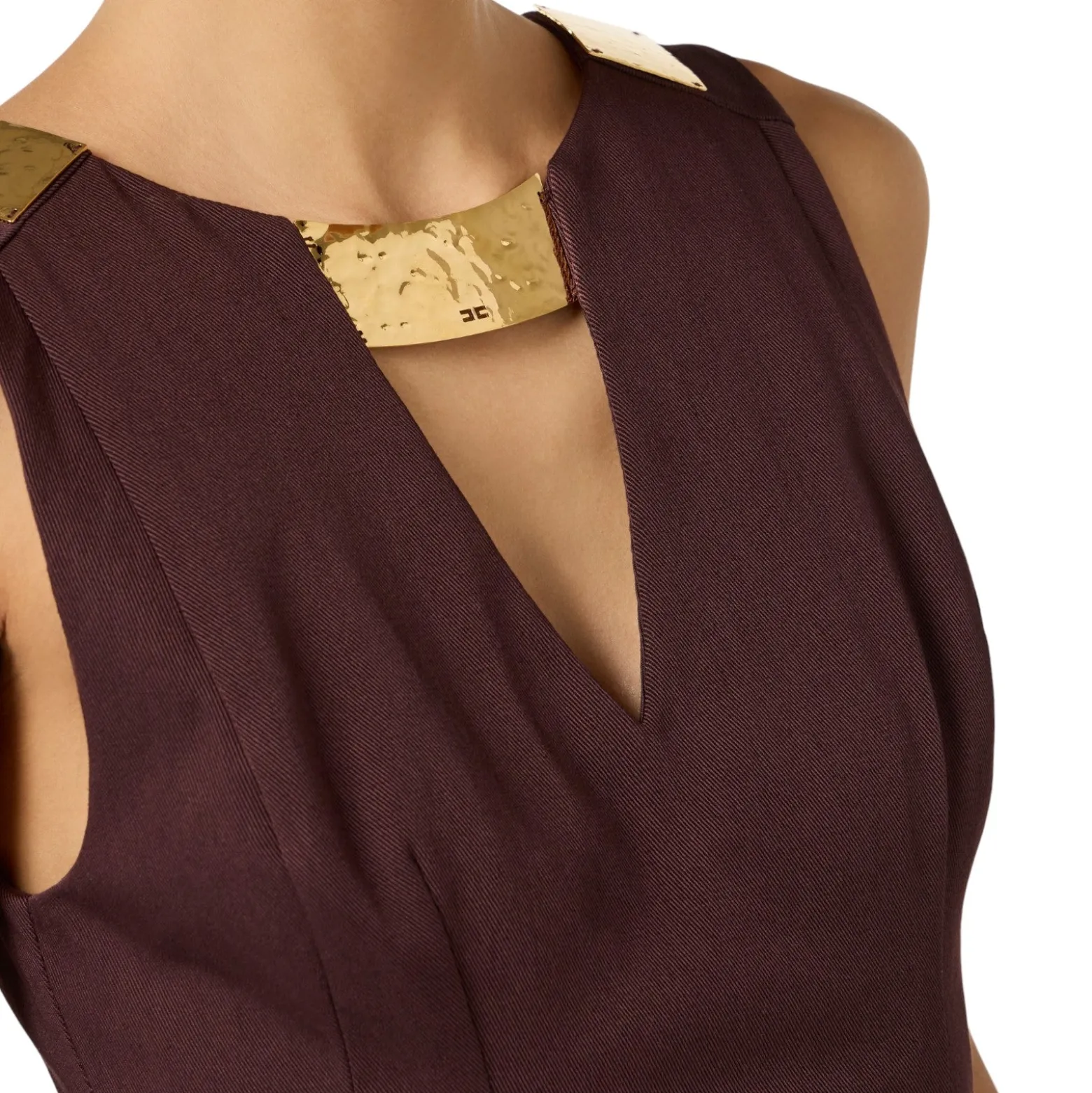Mini donna abito in gabardina con dettaglio gioiello