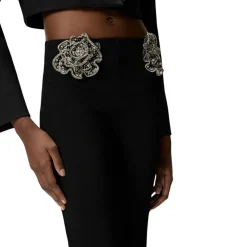 Pantaloni donna con rose gioiello ricamate