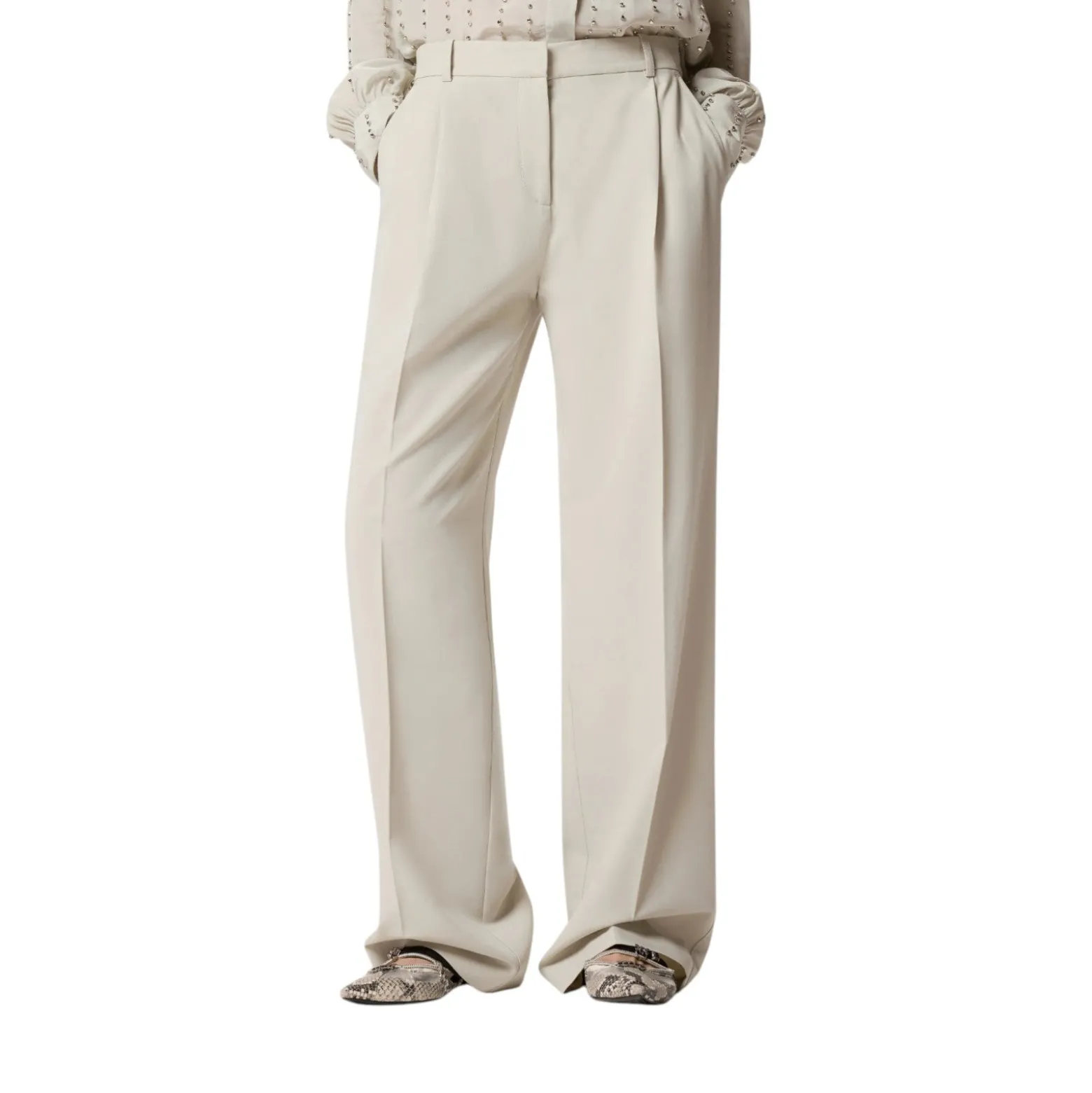 Pantaloni fluidi con piega stirata