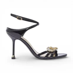 Sandali donna in vernice con logo gioiello