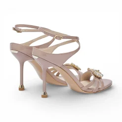 Sandali donna in vernice con logo gioiello